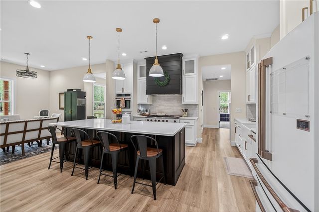 14689 Greenburrow Road, Fayetteville, AR 72704
