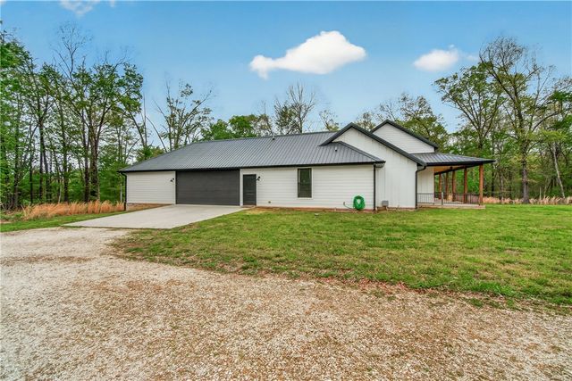 14689 Greenburrow Road, Fayetteville, AR 72704
