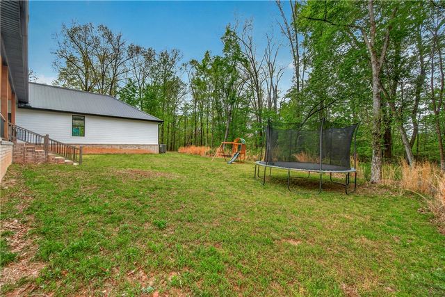 14689 Greenburrow Road, Fayetteville, AR 72704