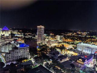 210 N Church Street 2913, Charlotte, NC 28202