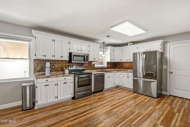 460 Meadowbrook Road, Afton, TN 37616