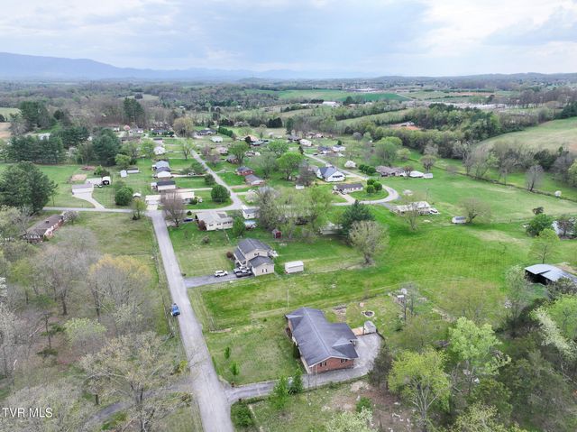 460 Meadowbrook Road, Afton, TN 37616