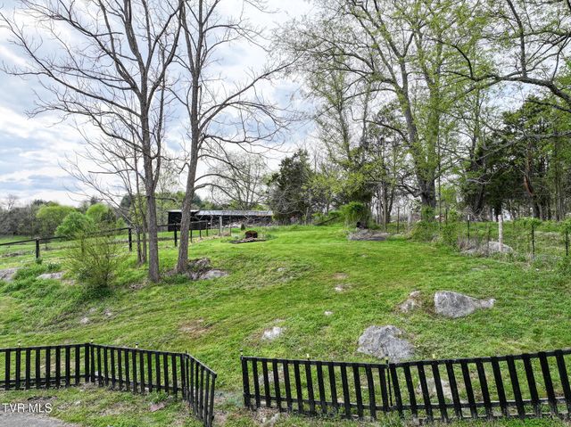 460 Meadowbrook Road, Afton, TN 37616