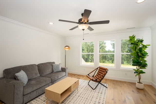 106 Goose Lane, Soddy Daisy, TN 37379