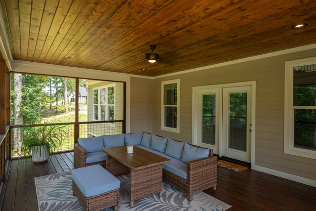 106 Goose Lane, Soddy Daisy, TN 37379