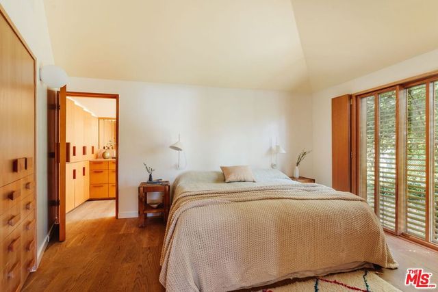 3462 Descanso Drive, Los Angeles, CA 90026