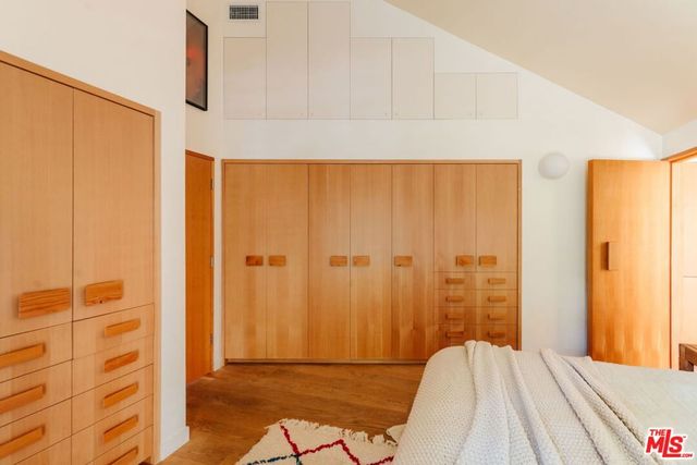 3462 Descanso Drive, Los Angeles, CA 90026