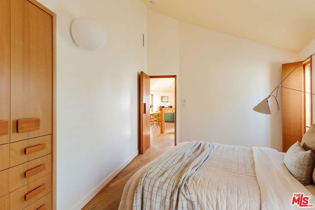 3462 Descanso Drive, Los Angeles, CA 90026