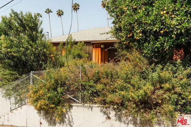 3462 Descanso Drive, Los Angeles, CA 90026