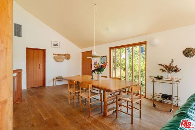 3462 Descanso Drive, Los Angeles, CA 90026