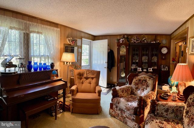 815 CABIN POINT DR, Montross, VA 22520