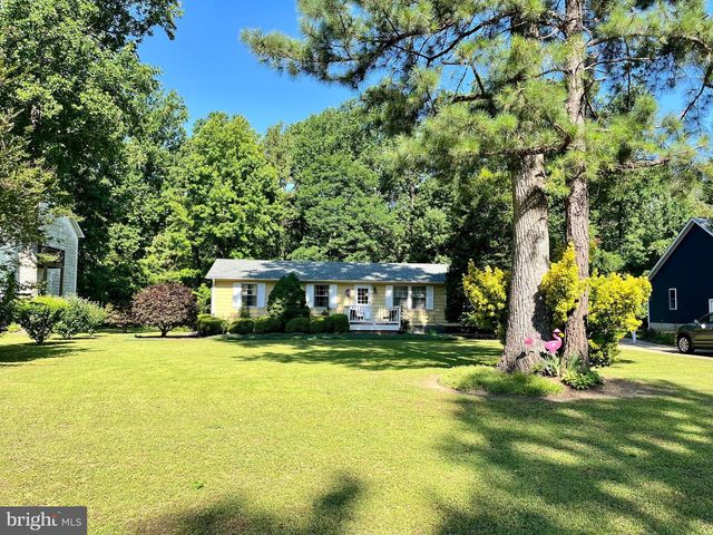 815 CABIN POINT DR, Montross, VA 22520