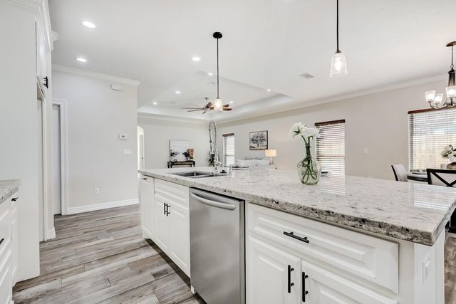 136 Atlanta Avenue, Nederland, TX 77627