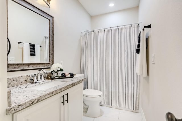 136 Atlanta Avenue, Nederland, TX 77627