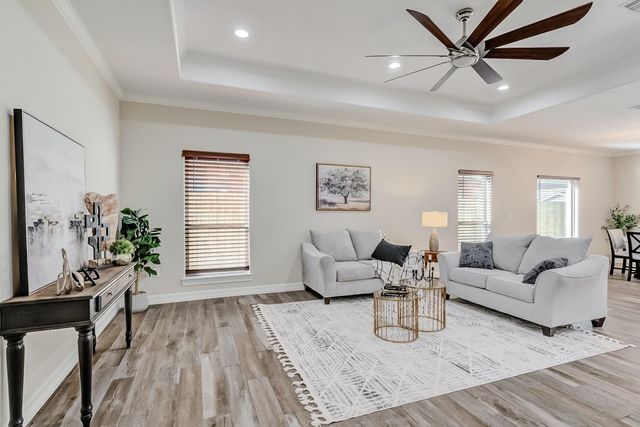 136 Atlanta Avenue, Nederland, TX 77627