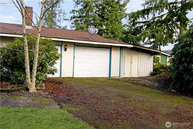 393 Flora Place, Forks, WA 98331