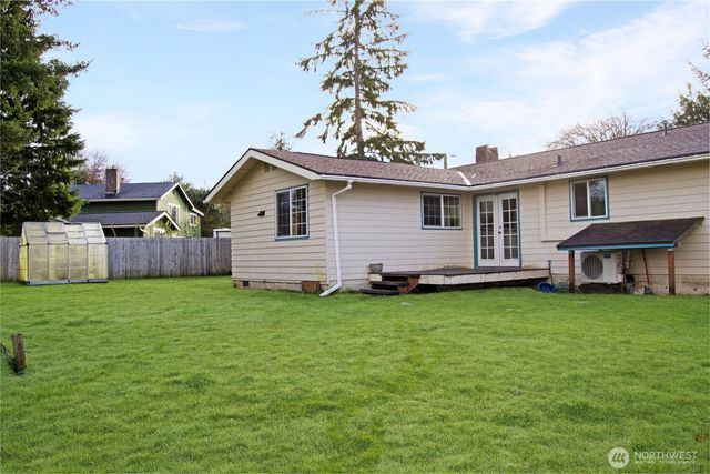 393 Flora Place, Forks, WA 98331