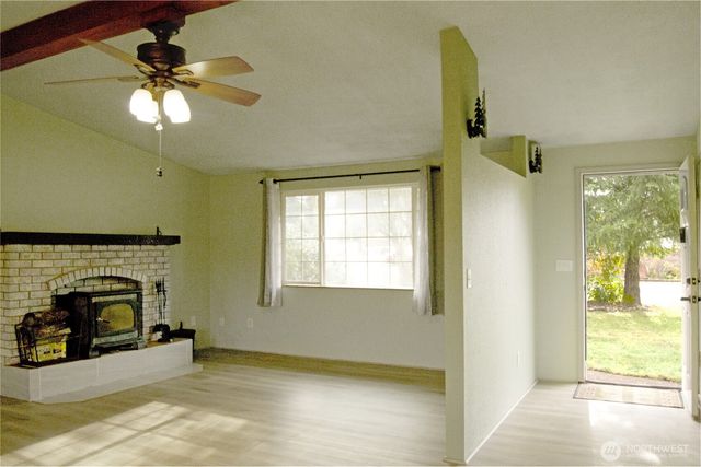 393 Flora Place, Forks, WA 98331