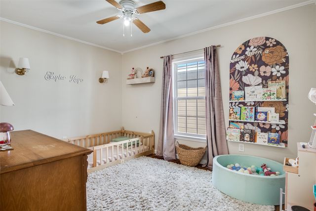910 Norton Street, Weatherford, TX 76086