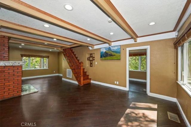 27297 Little Bear, Blue Jay, CA 92317