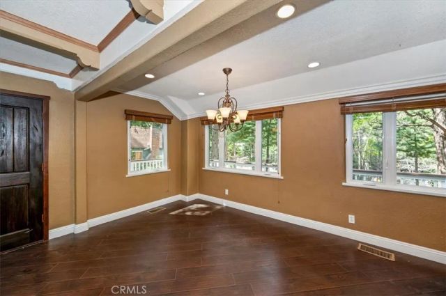27297 Little Bear, Blue Jay, CA 92317