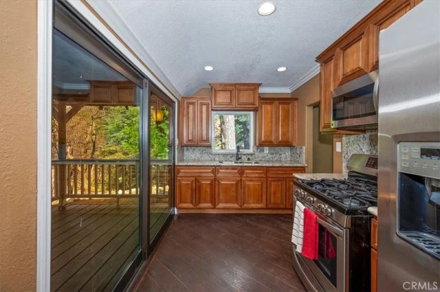 27297 Little Bear, Blue Jay, CA 92317