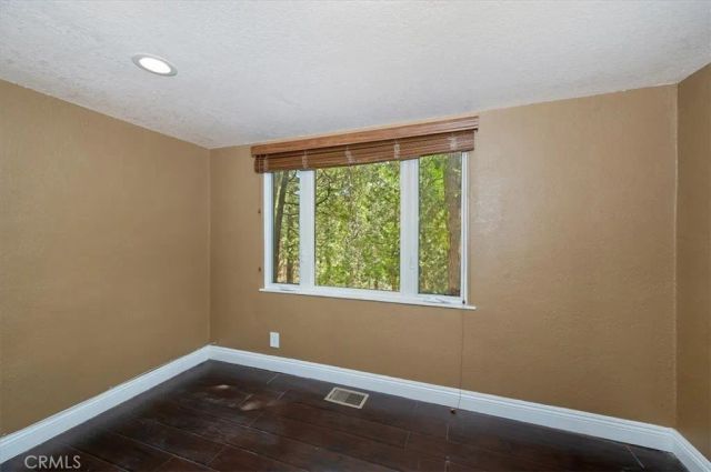 27297 Little Bear, Blue Jay, CA 92317