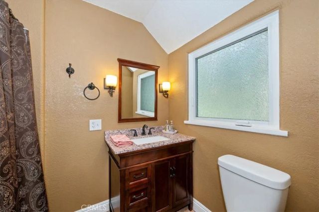 27297 Little Bear, Blue Jay, CA 92317