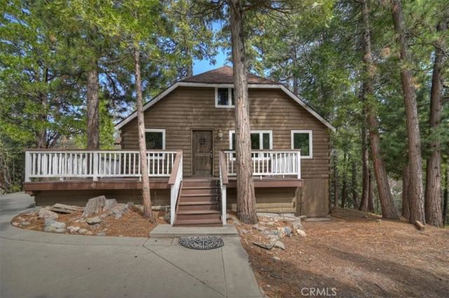 27297 Little Bear, Blue Jay, CA 92317