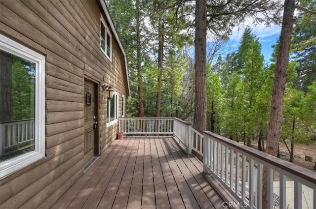 27297 Little Bear, Blue Jay, CA 92317