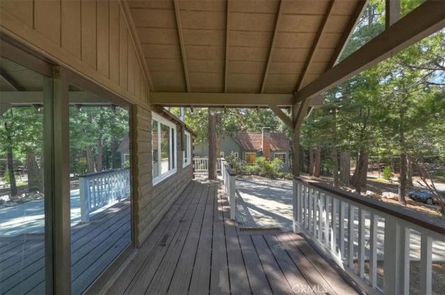 27297 Little Bear, Blue Jay, CA 92317