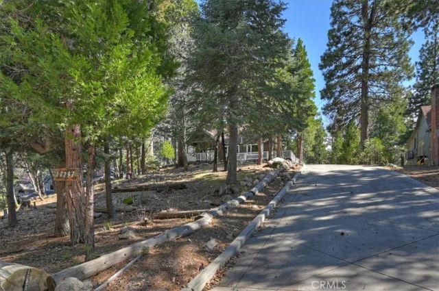 27297 Little Bear, Blue Jay, CA 92317