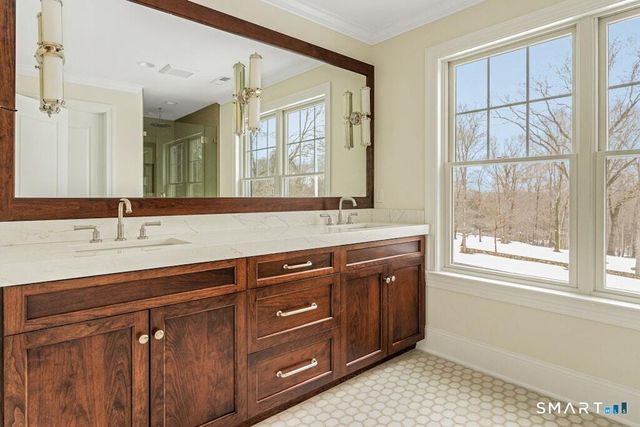 87 Silver Hill Road, Ridgefield, CT 06877