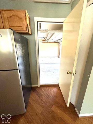 7359 Harbour Point, Indianapolis, IN 46240