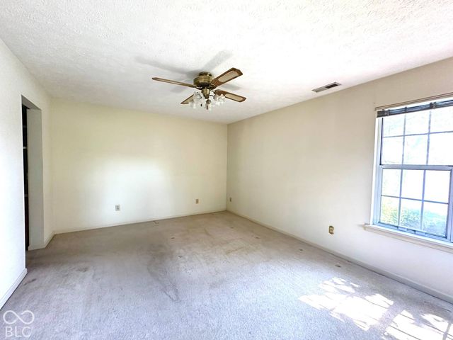 7359 Harbour Point, Indianapolis, IN 46240