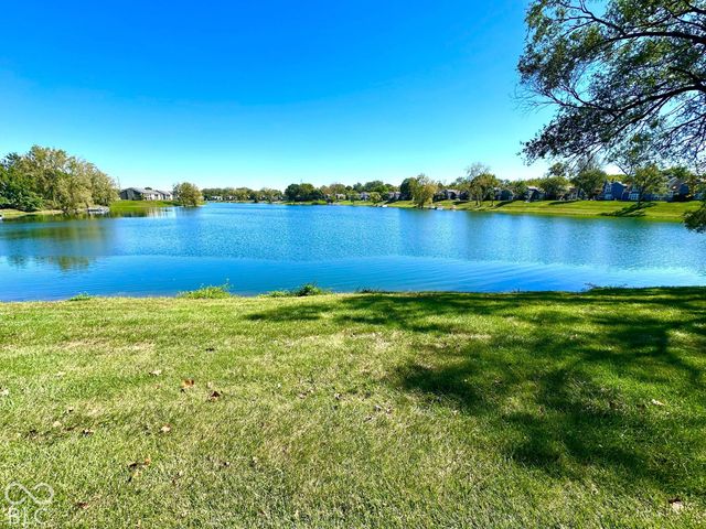 7359 Harbour Point, Indianapolis, IN 46240