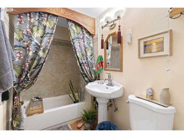 13012 Ne 39TH Ave, Vancouver, WA 98686