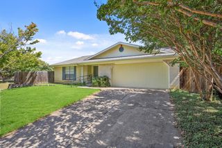 6901 Wicks Trail, Fort Worth, TX 76133