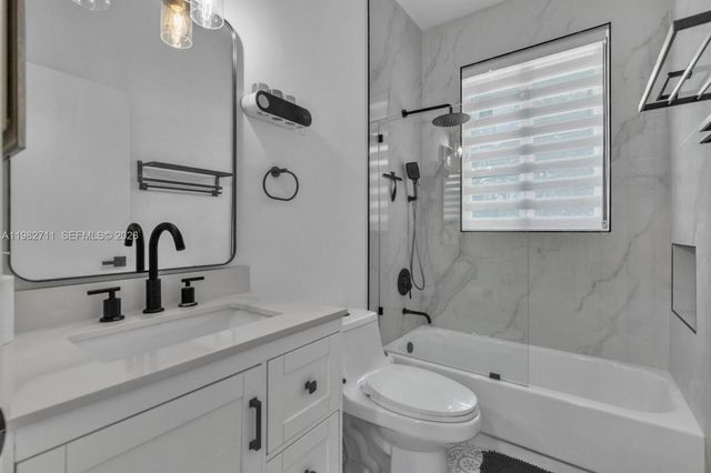 21701 SW 187th Ave, Miami, FL 33170