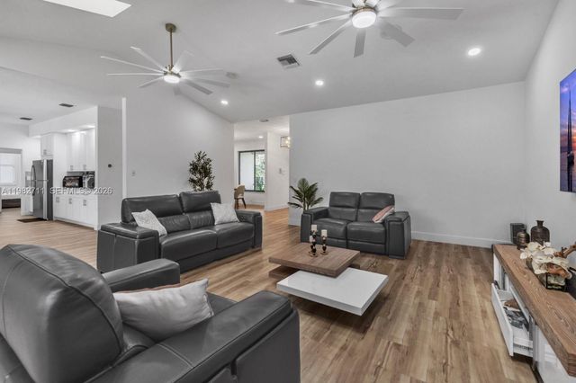 21701 SW 187th Ave, Miami, FL 33170