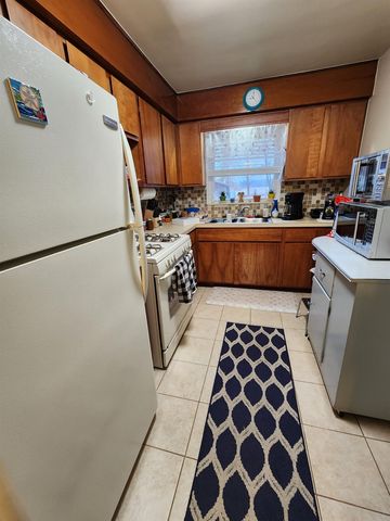 1246 Midland Road, Bay City, MI 48706