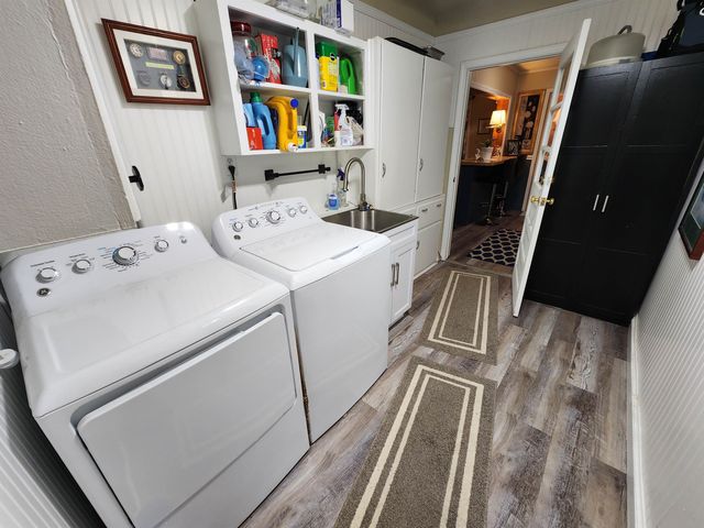 1246 Midland Road, Bay City, MI 48706