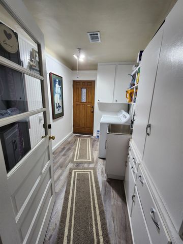 1246 Midland Road, Bay City, MI 48706