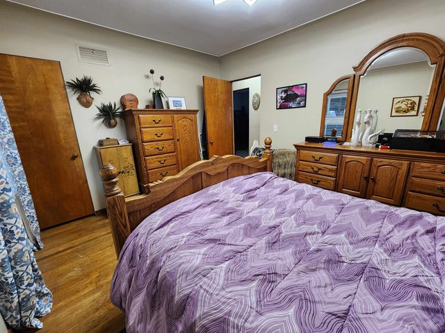 1246 Midland Road, Bay City, MI 48706