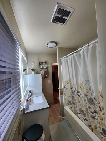 1246 Midland Road, Bay City, MI 48706