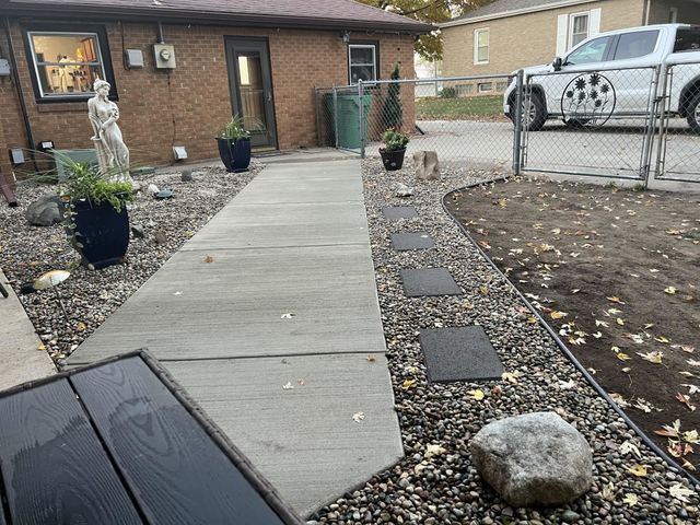 1246 Midland Road, Bay City, MI 48706