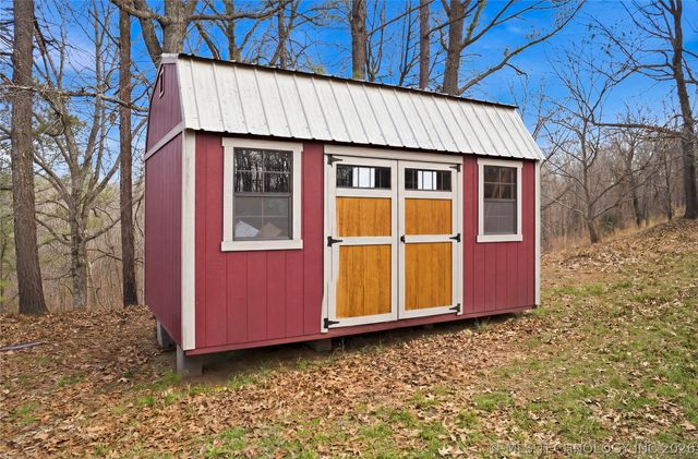 6611 N Starr Ridge Road, Proctor, OK 74457