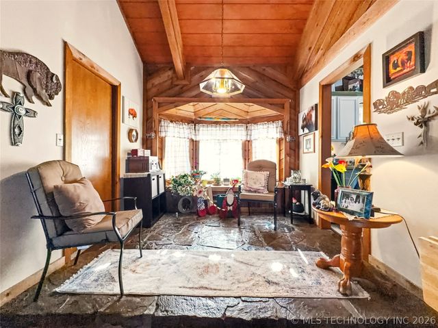 6611 N Starr Ridge Road, Proctor, OK 74457