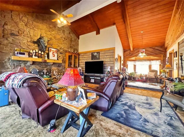 6611 N Starr Ridge Road, Proctor, OK 74457