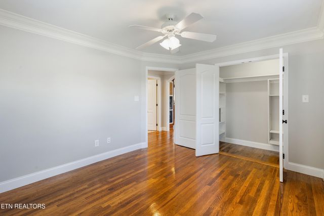 300 Riverside Drive, Clinton, TN 37716